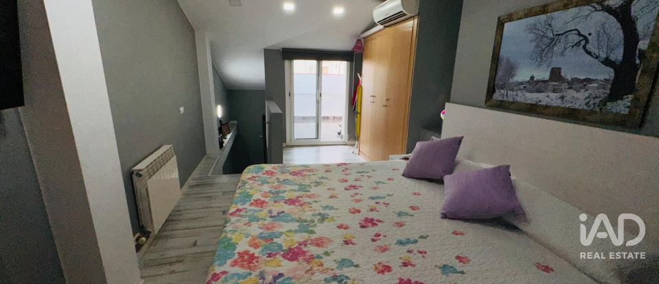 Dúplex 2 habitacions de 77 m² a Rubí (08191)