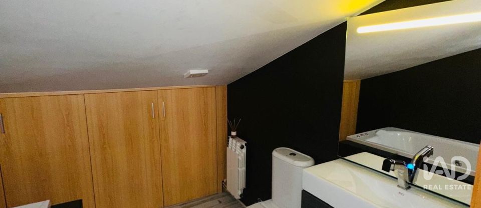 Dúplex 2 habitacions de 77 m² a Rubí (08191)