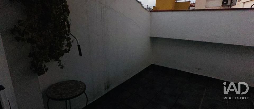 Dúplex 2 habitacions de 77 m² a Rubí (08191)