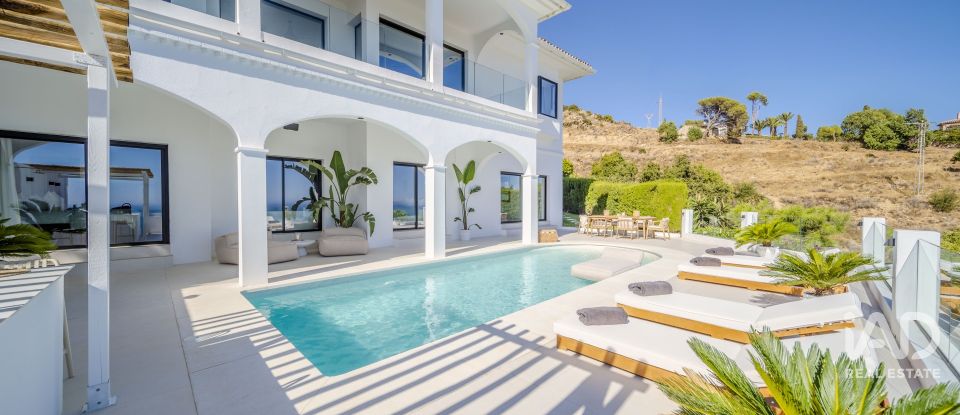 House 5 bedrooms of 319 m² in Pueblo Benalmadena (29639)