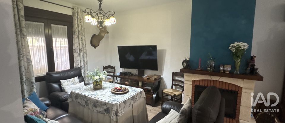 Casa 4 habitaciones de 160 m² en Sevilla (41016)