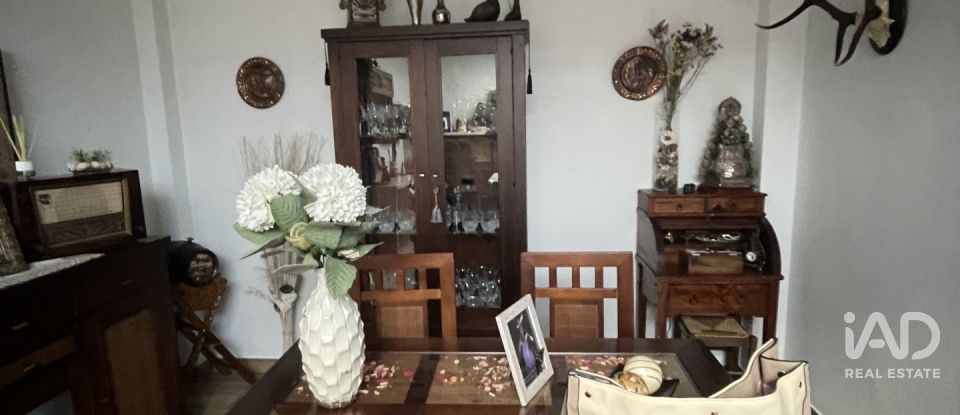 Casa 4 habitaciones de 160 m² en Sevilla (41016)