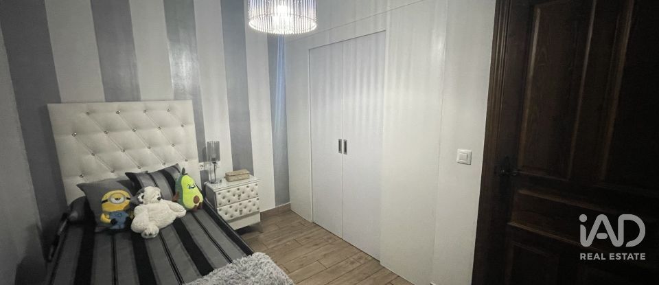 Casa 4 habitaciones de 160 m² en Sevilla (41016)