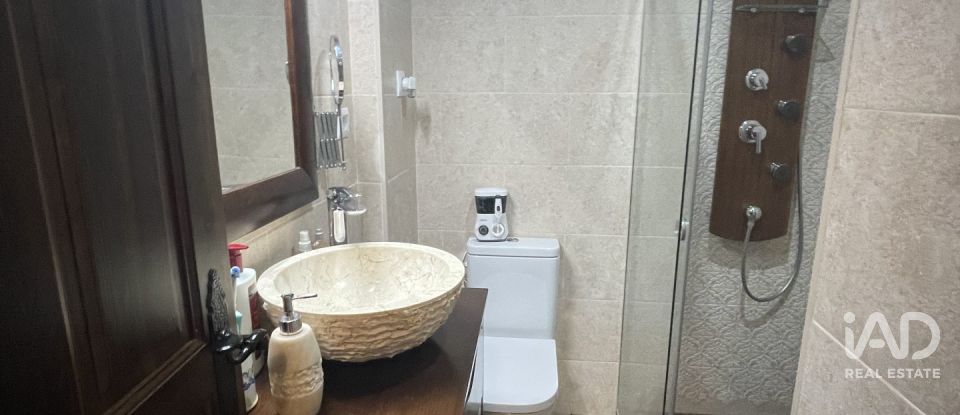 Casa 4 habitaciones de 160 m² en Sevilla (41016)