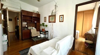 Piso 5 habitaciones de 141 m² en Santiago de Compostela (15705)