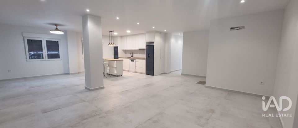 Piso 3 habitaciones de 171 m² en Torrevieja (03185)