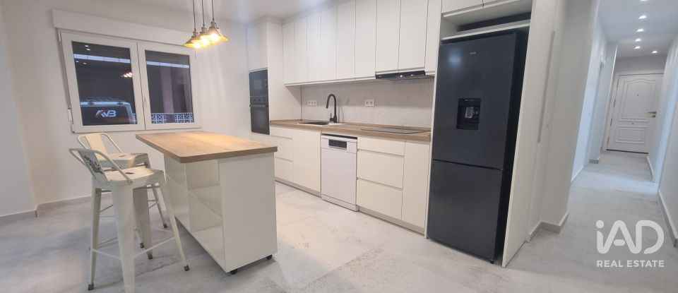 Piso 3 habitaciones de 171 m² en Torrevieja (03185)