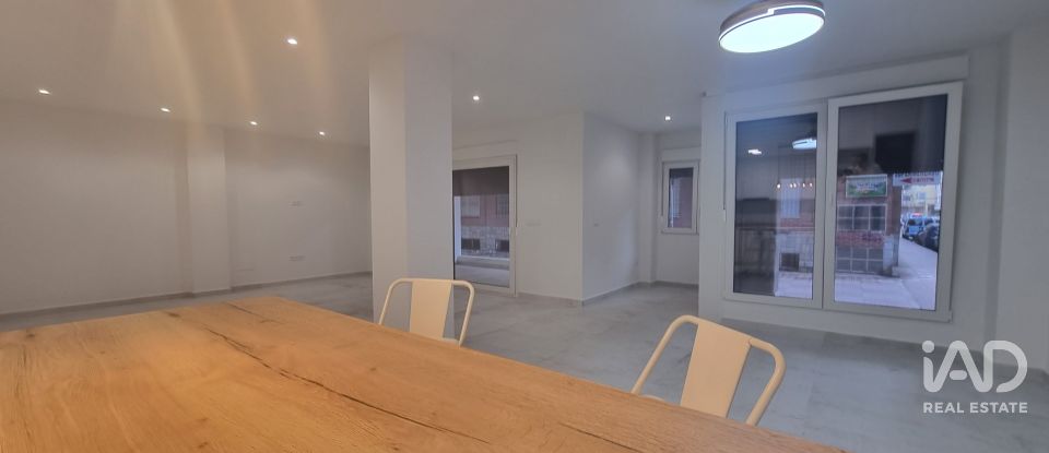 Piso 3 habitaciones de 171 m² en Torrevieja (03185)