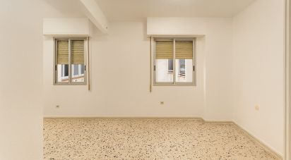 Piso 4 habitaciones de 115 m² en Alicante/Alacant (03010)