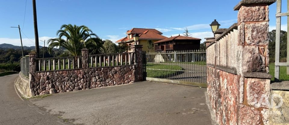 Châlet 6 chambres de 204 m² à Avilés (33403)