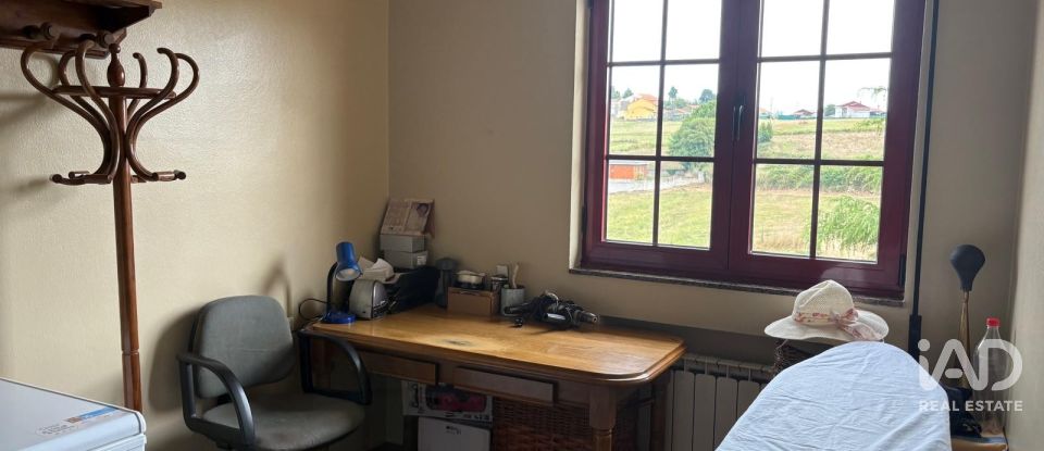 Châlet 6 chambres de 204 m² à Avilés (33403)