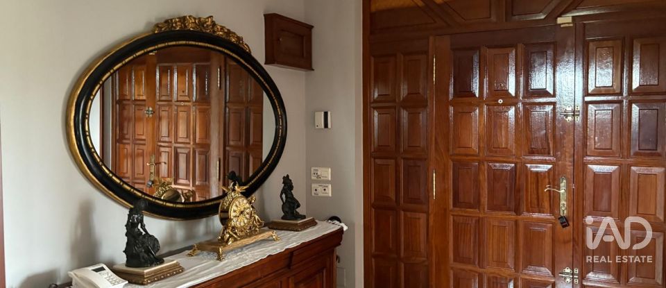 Châlet 6 chambres de 204 m² à Avilés (33403)