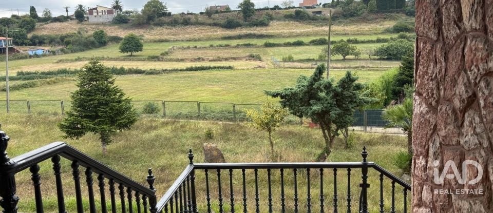 Châlet 6 chambres de 204 m² à Avilés (33403)