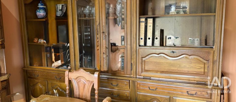 Châlet 6 chambres de 204 m² à Avilés (33403)