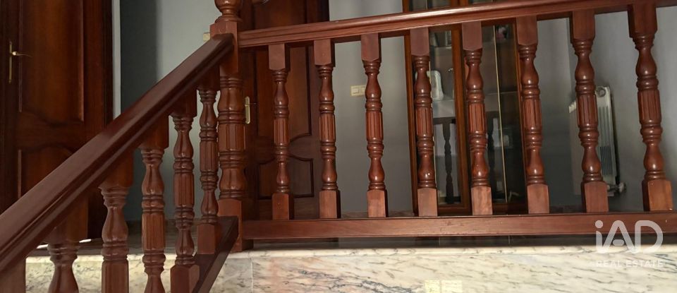 Châlet 6 chambres de 204 m² à Avilés (33403)