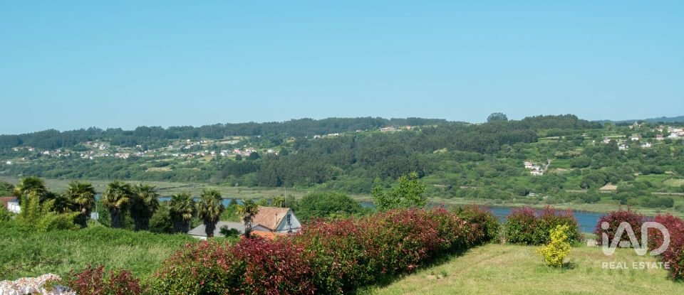 Casa de muntanya 4 habitacions de 520 m² a A Infesta (15319)