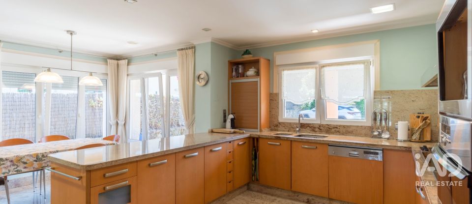 Casa de muntanya 4 habitacions de 520 m² a A Infesta (15319)