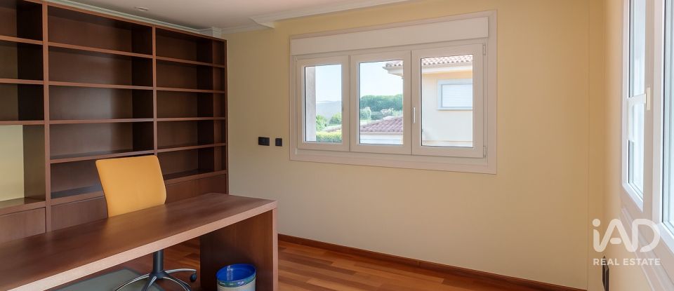 Casa de muntanya 4 habitacions de 520 m² a A Infesta (15319)