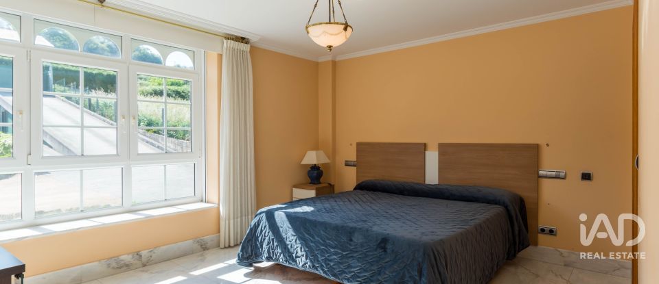 Casa de muntanya 4 habitacions de 520 m² a A Infesta (15319)