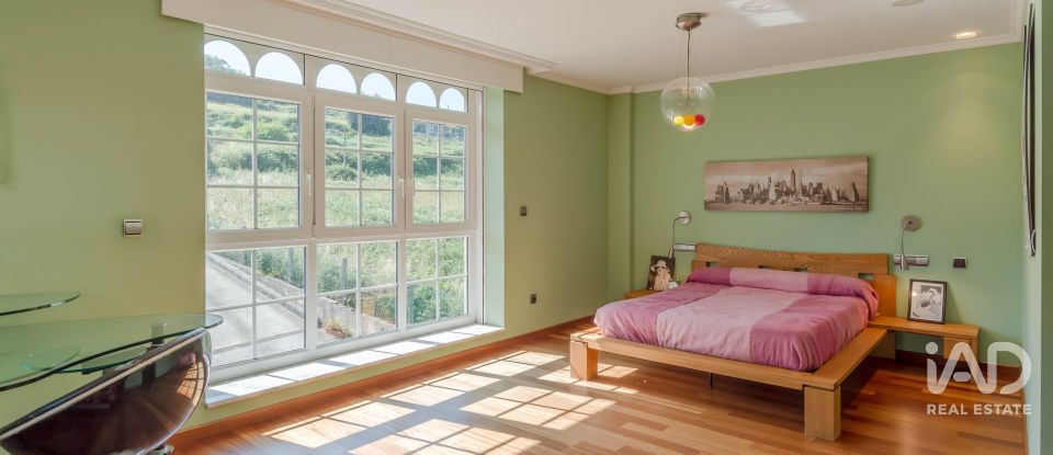 Casa de muntanya 4 habitacions de 520 m² a A Infesta (15319)