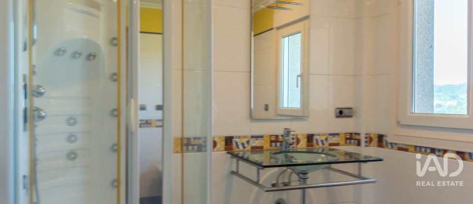 Casa de muntanya 4 habitacions de 520 m² a A Infesta (15319)