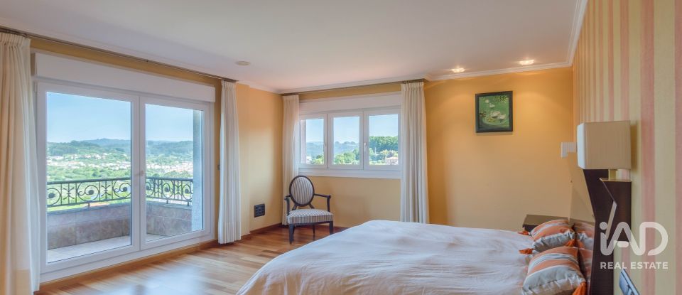 Casa de muntanya 4 habitacions de 520 m² a A Infesta (15319)