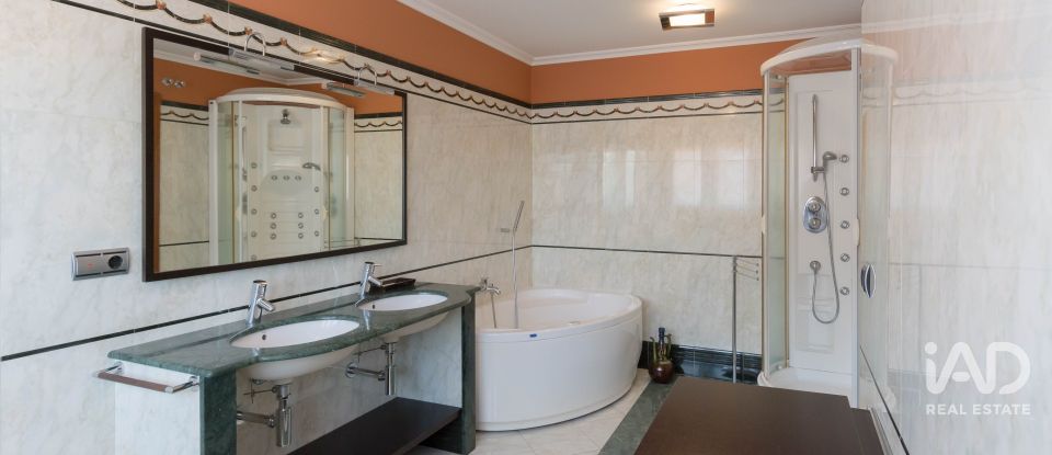 Casa de muntanya 4 habitacions de 520 m² a A Infesta (15319)