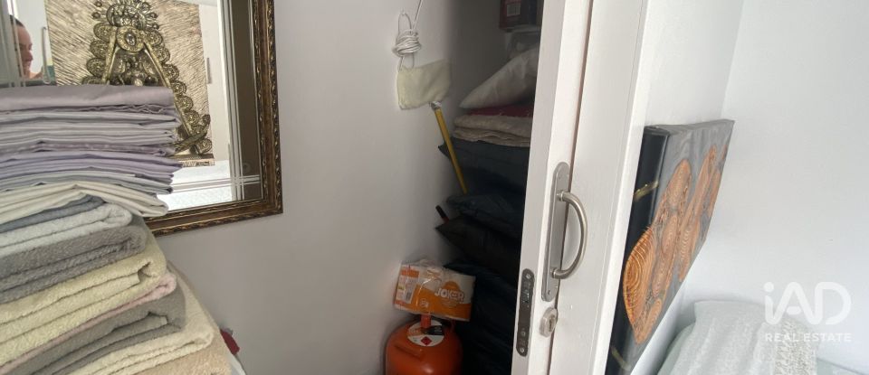 Piso 3 habitaciones de 77 m² en Barbate (11160)