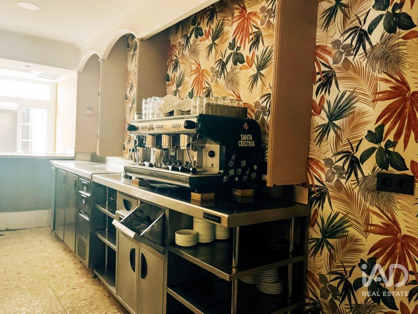 Shop / premises commercial of 1,200 m² in Málaga (29190)