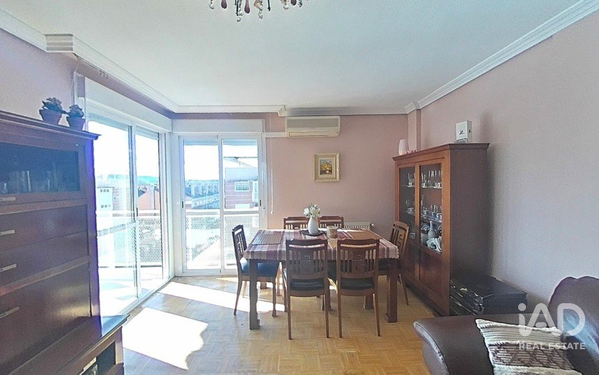 Pis 3 habitacions de 85 m² a Alcalá de Henares (28806)