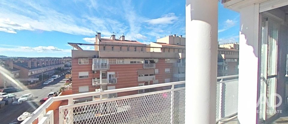 Pis 3 habitacions de 85 m² a Alcalá de Henares (28806)