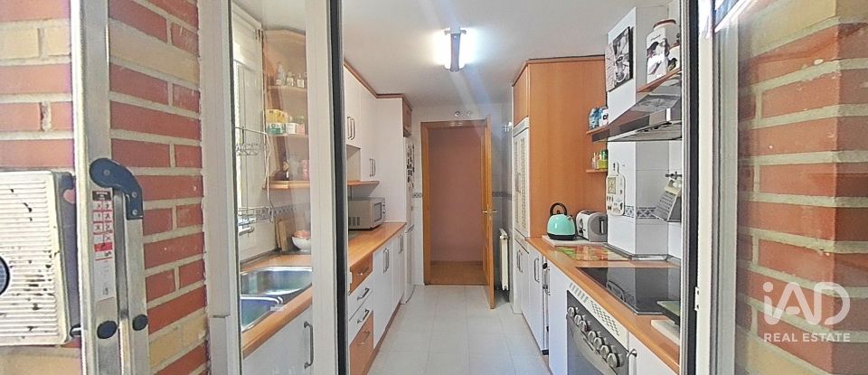 Pis 3 habitacions de 85 m² a Alcalá de Henares (28806)