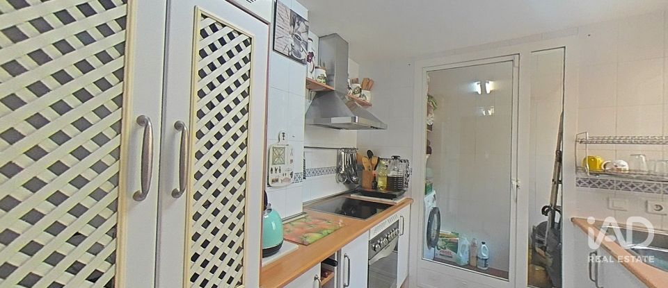 Pis 3 habitacions de 85 m² a Alcalá de Henares (28806)