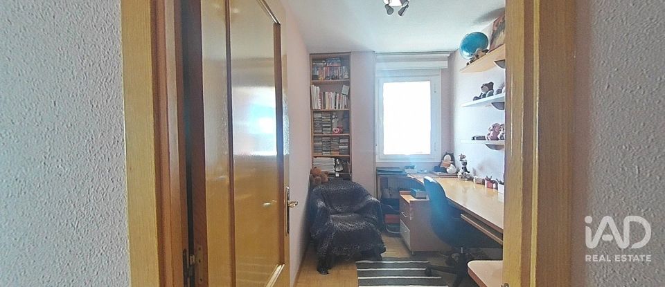 Pis 3 habitacions de 85 m² a Alcalá de Henares (28806)