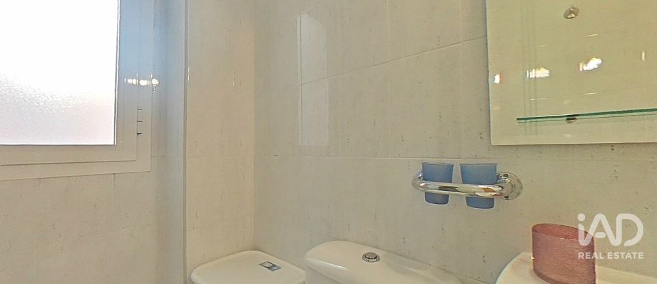 Pis 3 habitacions de 85 m² a Alcalá de Henares (28806)