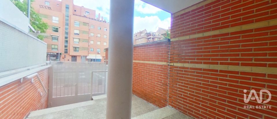 Pis 3 habitacions de 85 m² a Alcalá de Henares (28806)
