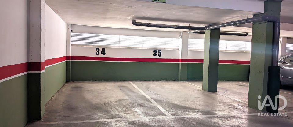 Pis 3 habitacions de 85 m² a Alcalá de Henares (28806)