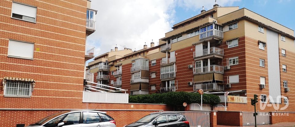 Pis 3 habitacions de 85 m² a Alcalá de Henares (28806)