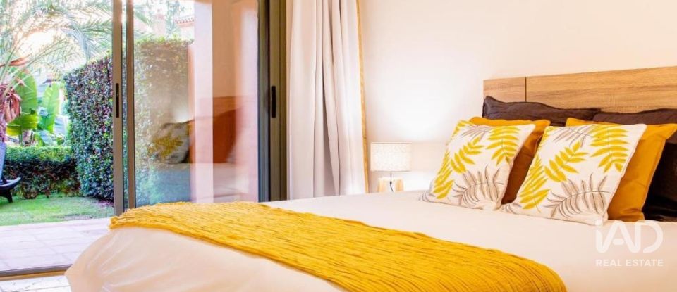 Piso 2 habitaciones de 128 m² en Cancelada (29688)