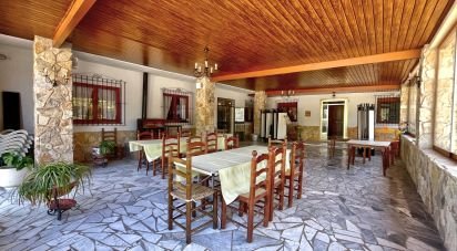 Country home 3 bedrooms of 572 m² in Elda (03600)