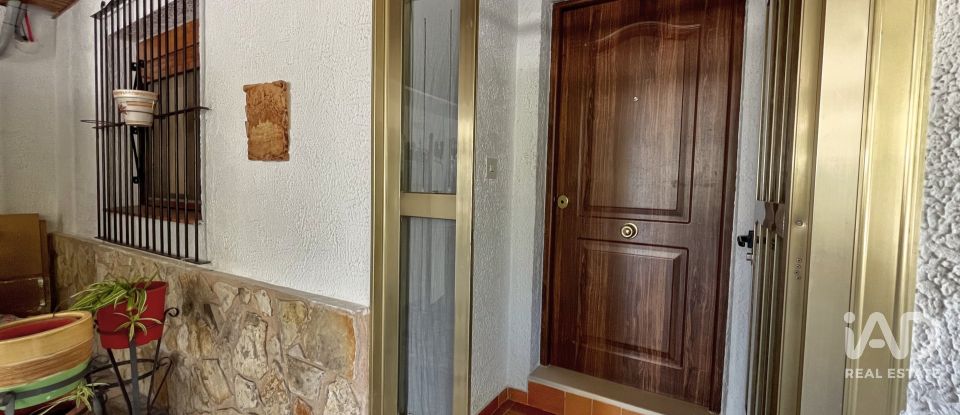 Casa rústica 3 habitacions de 572 m² a Elda (03600)