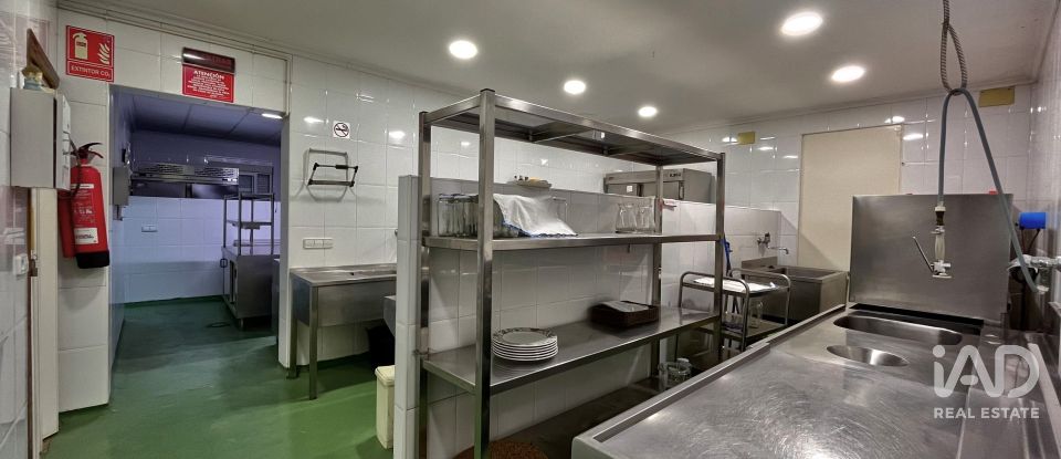 Casa rústica 3 habitacions de 572 m² a Elda (03600)