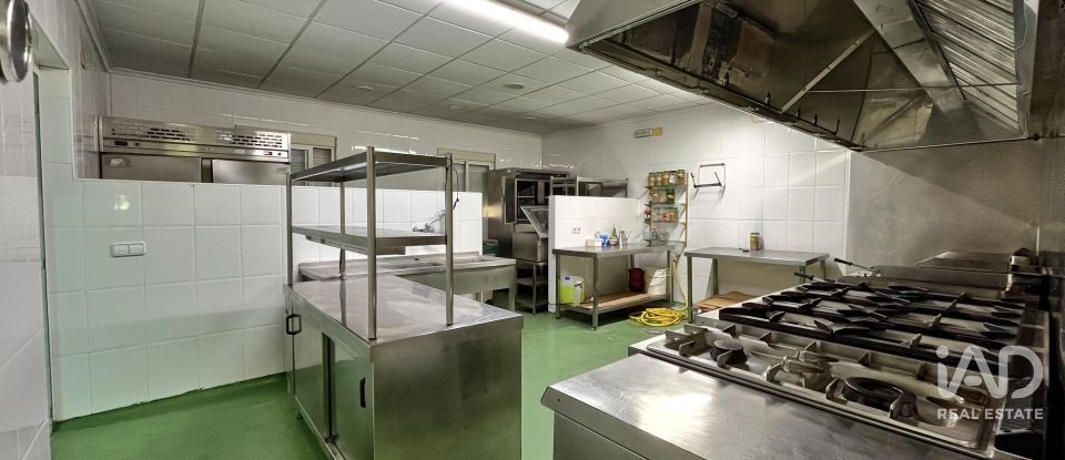 Casa rústica 3 habitacions de 572 m² a Elda (03600)