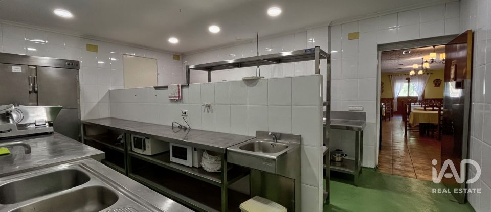 Casa rústica 3 habitacions de 572 m² a Elda (03600)