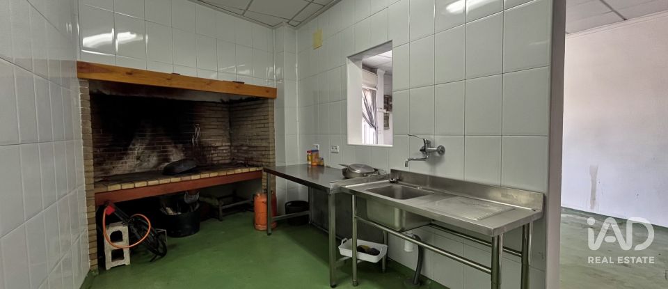 Casa rústica 3 habitacions de 572 m² a Elda (03600)