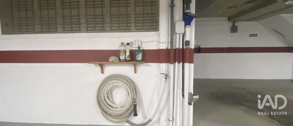 Garage de 242 m² à Barbate (11160)