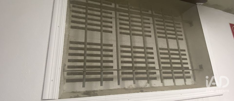 Garage de 242 m² à Barbate (11160)