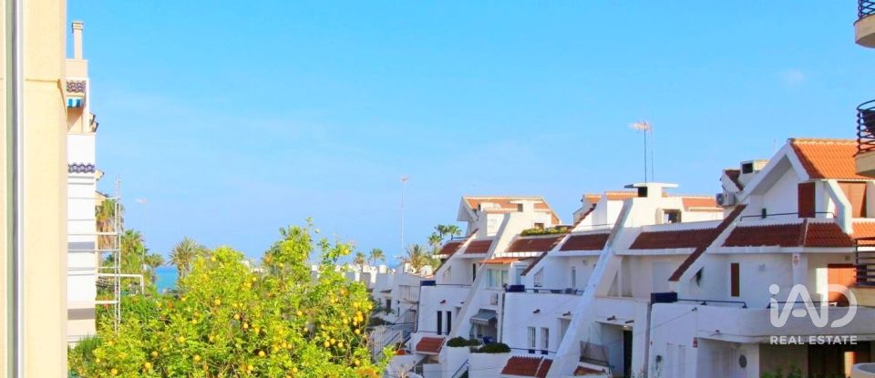 Piso 3 habitaciones de 84 m² en Torrevieja (03185)