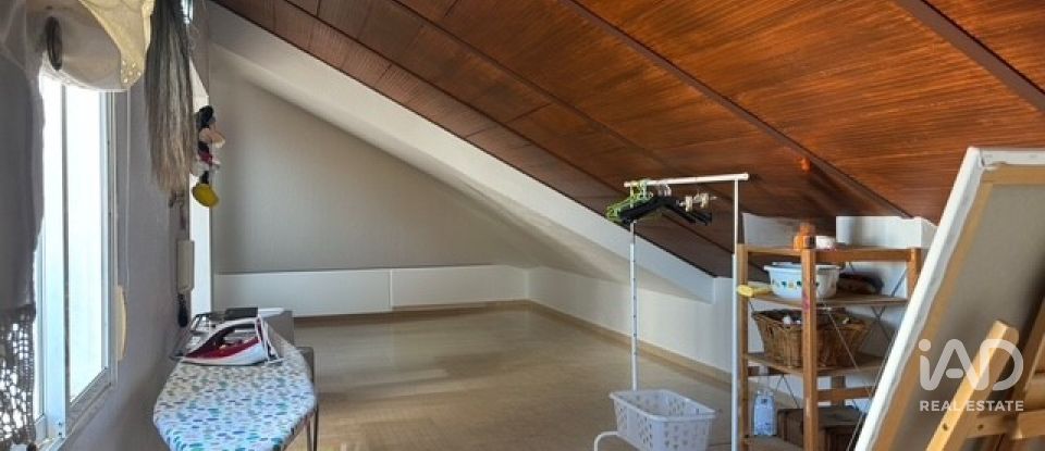 Vivienda unifamiliar  3 habitaciones de 393 m² en Lepe (21440)