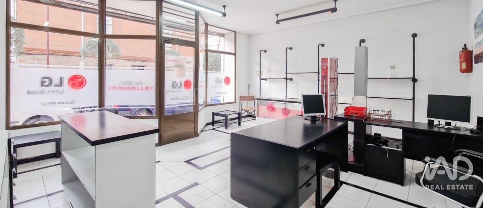 Botiga / Local comercial de 167 m² a Gijón (33204)